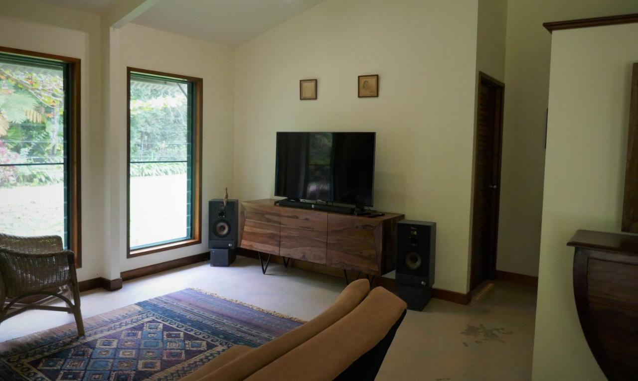 Diwan Fanpalm Creek Hideaway 빌라 외부 사진